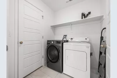 1076 W 490 S #204, American Fork, UT 84003 - Photo 15