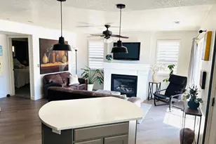 208 E Spencer Peak Way S, Draper, UT 84020 - Photo 3