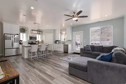 851 N 280 E, Elsinore, UT 84724 - Photo 5