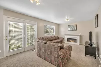 462 S Pitford Dr, Centerville, UT 84014 - Photo 13