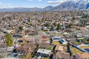 876 E Chariot Dr, Sandy, UT 84094 - Photo 31