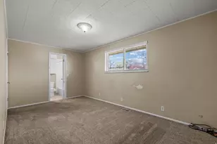 876 E Chariot Dr, Sandy, UT 84094 - Photo 13