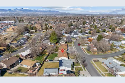 876 E Chariot Dr, Sandy, UT 84094 - Photo 33