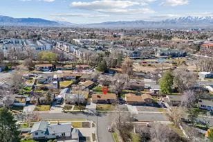 876 E Chariot Dr, Sandy, UT 84094 - Photo 35