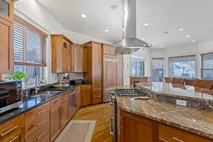 1932 E Charleston Ln, Holladay, UT 84121 - Photo 7
