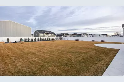 3664 S 5400 W #13, Hooper, UT 84315 - Photo 31