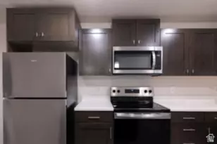 1032 E 400 S, Salt Lake City, UT 84102 - Photo 5