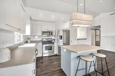 1241 N 3100 W, Provo, UT 84601 - Photo 9