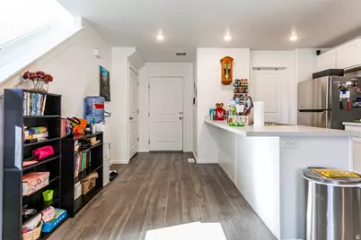 1822 N Blue Iris Ave #1055, Tooele, UT 84074 - Photo 7