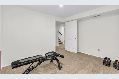 8921 S Shady Meadow Dr, Sandy, UT 84093 - Photo 33