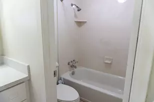 450 E Creekside Cir, Murray, UT 84107 - Photo 17