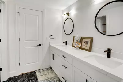 724 W Maple Drift Ln, Draper, UT 84020 - Photo 23