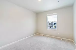 282 N Roundabout St, Saratoga Springs, UT 84045 - Photo 9