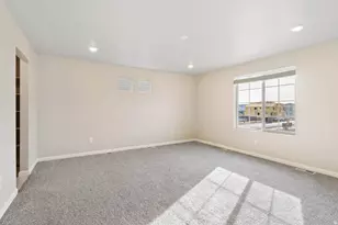 277 N Roundabout St, Saratoga Springs, UT 84045 - Photo 5