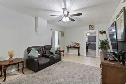 2122 S Jefferson Ave E, Ogden, UT 84401 - Photo 3