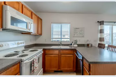 1986 N Belmont Dr, Saratoga Springs, UT 84045 - Photo 9