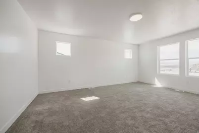 2241 E Granite Ln, Eagle Mountain, UT 84005 - Photo 13