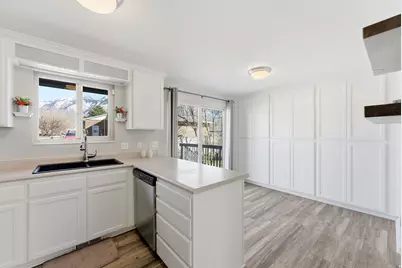 10889 S Granite Dr E, Sandy, UT 84094 - Photo 7