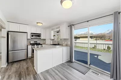 10889 S Granite Dr E, Sandy, UT 84094 - Photo 5