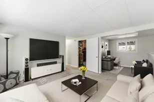 10889 S Granite Dr E, Sandy, UT 84094 - Photo 15