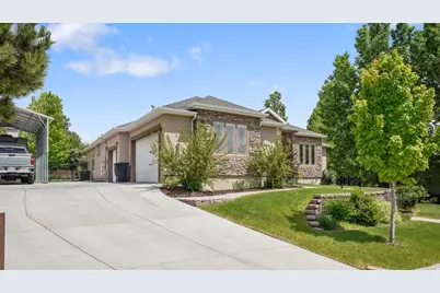 372 N Waterside Rd W, Heber City, UT 84032 - Photo 3