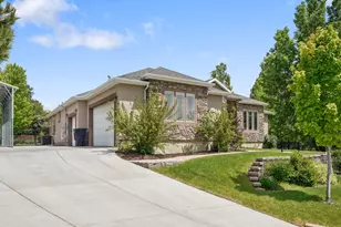 372 N Waterside Rd W, Heber City, UT 84032 - Photo 3