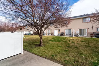 2421 N 400 E #M4, North Ogden, UT 84414 - Photo 31