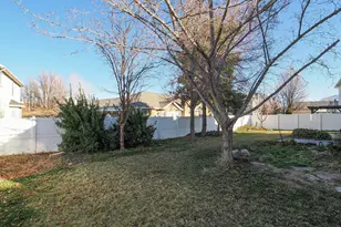 11544 S Olive Berry Ln E, Draper, UT 84020 - Photo 19