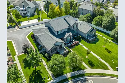 2 S 285 W, Centerville, UT 84014 - Photo 3