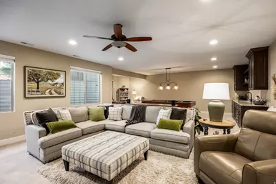 10847 S Hiddenwood Dr, Sandy, UT 84092 - Photo 41