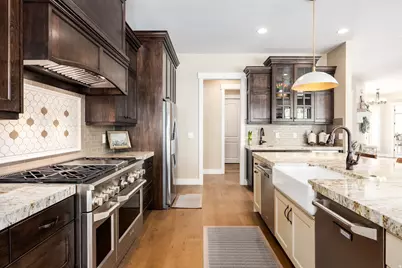 10847 S Hiddenwood Dr, Sandy, UT 84092 - Photo 25