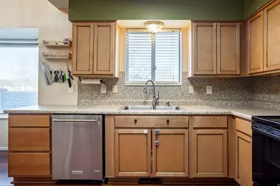 4986 S Hensley Cir, Taylorsville, UT 84129 - Photo 23