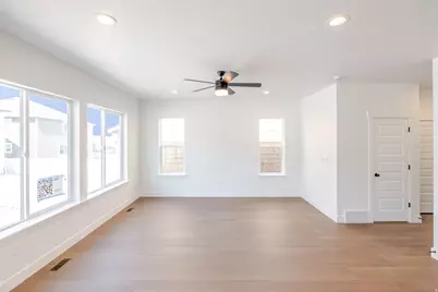 3960 W 930 N #503, Lehi, UT 84048 - Photo 9