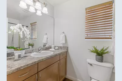 2159 E Bald Eagle Ct S, Draper, UT 84020 - Photo 11