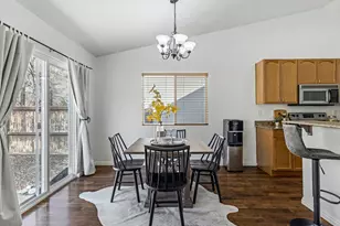 2159 E Bald Eagle Ct S, Draper, UT 84020 - Photo 5