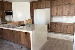 692 E Mountain Rd N, North Ogden, UT 84414 - Photo 3