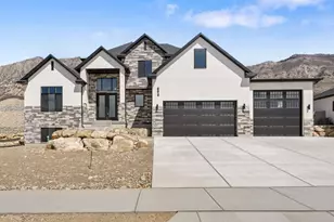 692 E Mountain Rd N, North Ogden, UT 84414 - Photo 1