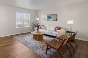 1207 W Torwood Ct S, Murray, UT 84123 - Photo 5