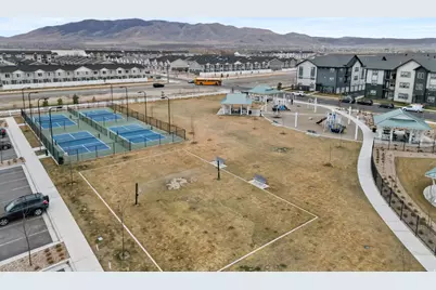 274 N Portside Ln, Saratoga Springs, UT 84045 - Photo 29