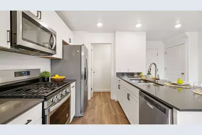 274 N Portside Ln, Saratoga Springs, UT 84045 - Photo 5