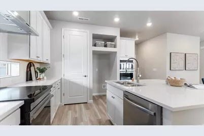 6154 W Sparrow View Dr #551, South Jordan, UT 84009 - Photo 13