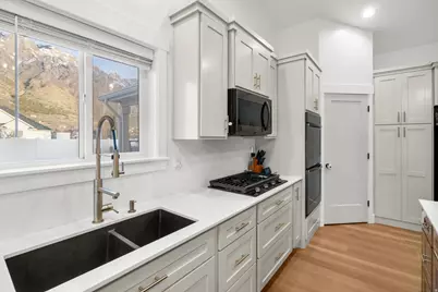 206 W 300 S, Willard, UT 84340 - Photo 11