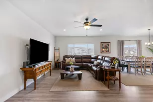 4206 E Bonne Vista Dr N, Eagle Mountain, UT 84005 - Photo 15