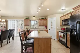 602 Ridge Pl Dr, Ogden, UT 84404 - Photo 11