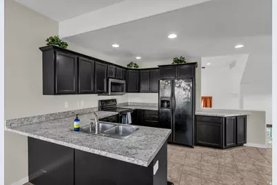 586 E 1590 S, Lehi, UT 84043 - Photo 9