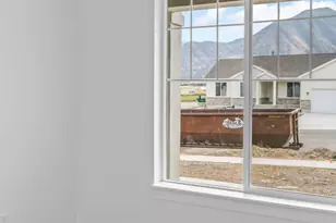 635 S 125 E, Hyde Park, UT 84318 - Photo 9