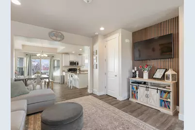 870 W Steeple Chase Dr, Kaysville, UT 84037 - Photo 9