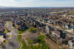 1582 Hidden Springs Pkwy, Fruit Heights, UT 84037 - Photo 71