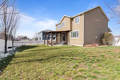 1368 E 275 S, Layton, UT 84040 - Photo 41