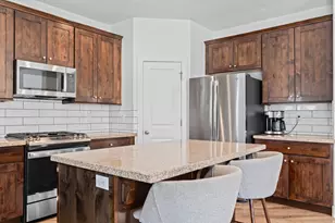 1368 E 275 S, Layton, UT 84040 - Photo 9